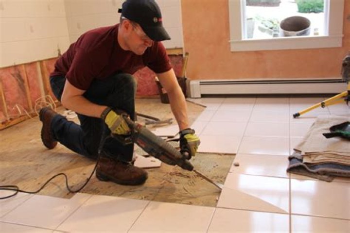 How do you remove Luan from fiberglass?